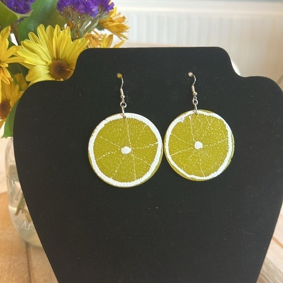 Lemon - Dangle Earrings - Picture 4 of 7